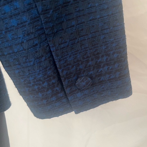 Women’s medium, blue and black, cropped sleeve, tweed blazer. - Picture 5 of 8